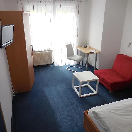 Hotel Garni Am Waldhang Gilching