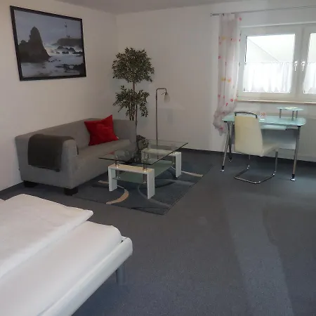 Hotel Garni Am Waldhang 3*