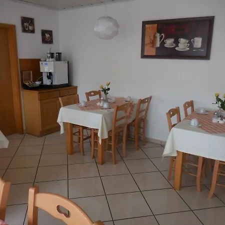 Garni Am Waldhang 3*