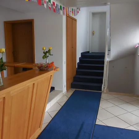 Hotel Garni Am Waldhang Gilching