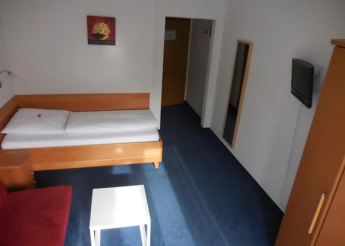 Garni Am Waldhang Hotel Gilching